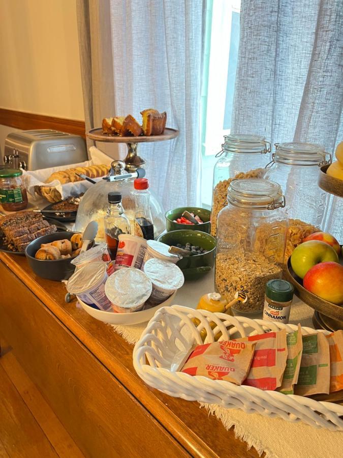 Vida Boutique Inn Устър Екстериор снимка