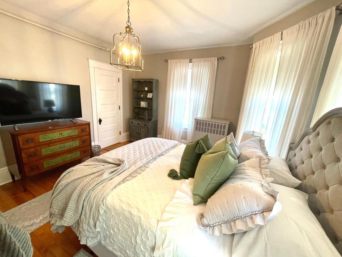 Vida Boutique Inn Устър Екстериор снимка